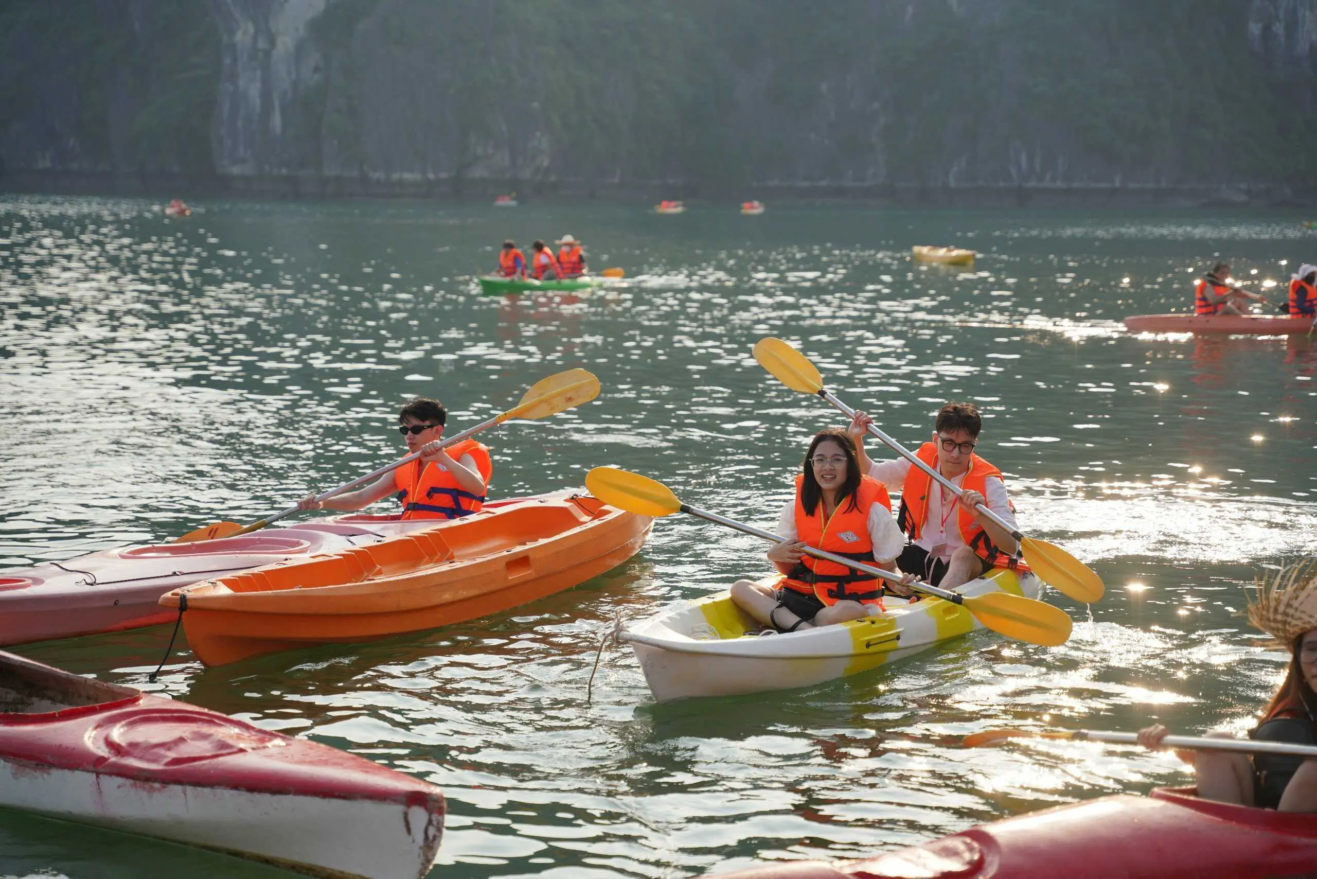 Tour Nửa Ngày Ngắm Hoàng Hôn - Du Thuyền DAIICHI CRUISE - Vịnh Lan Hạ
