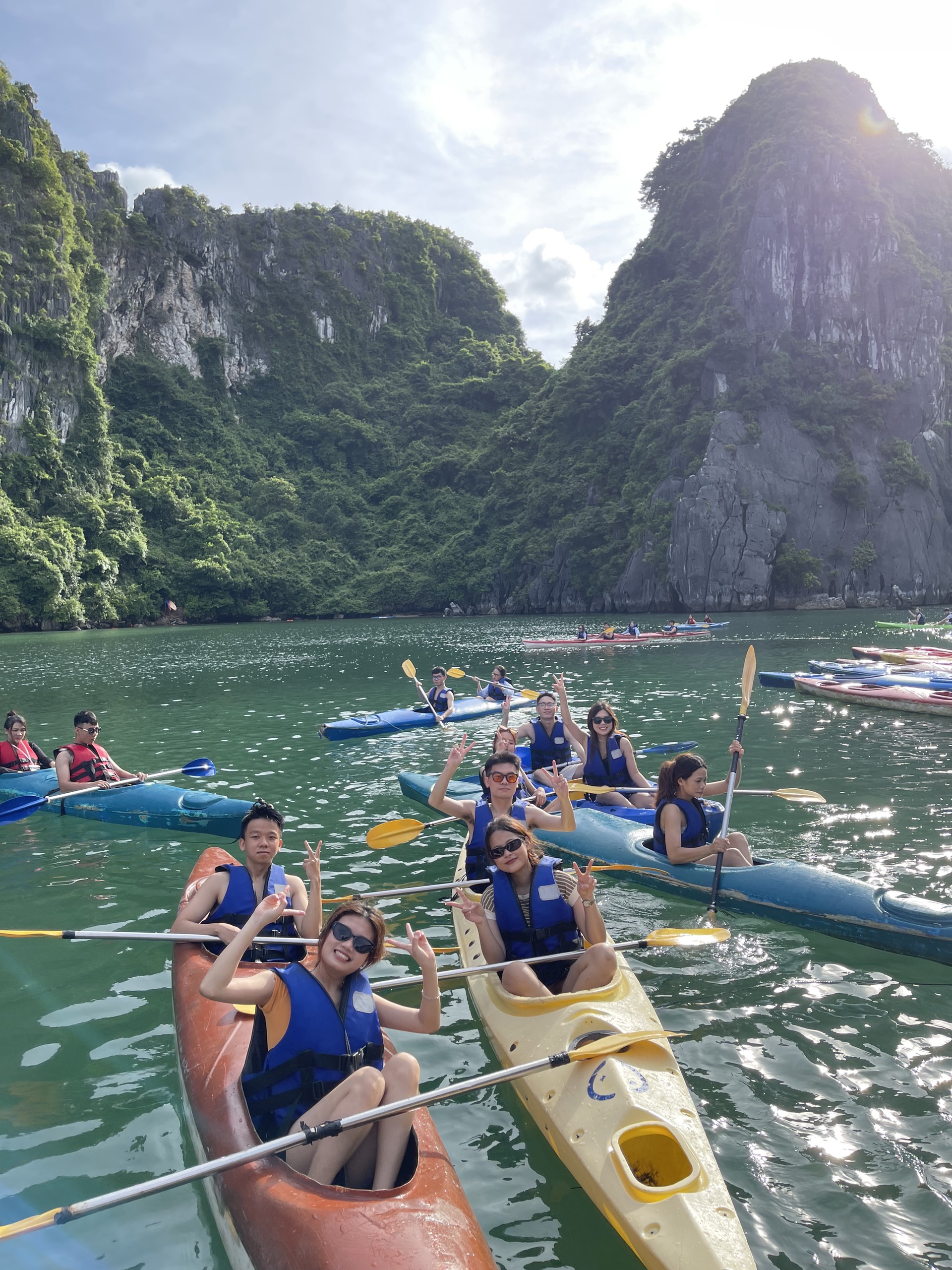 Tour Nửa Ngày Ngắm Hoàng Hôn - Du Thuyền CÁT BÀ BAY CRUISE - Vịnh Lan Hạ