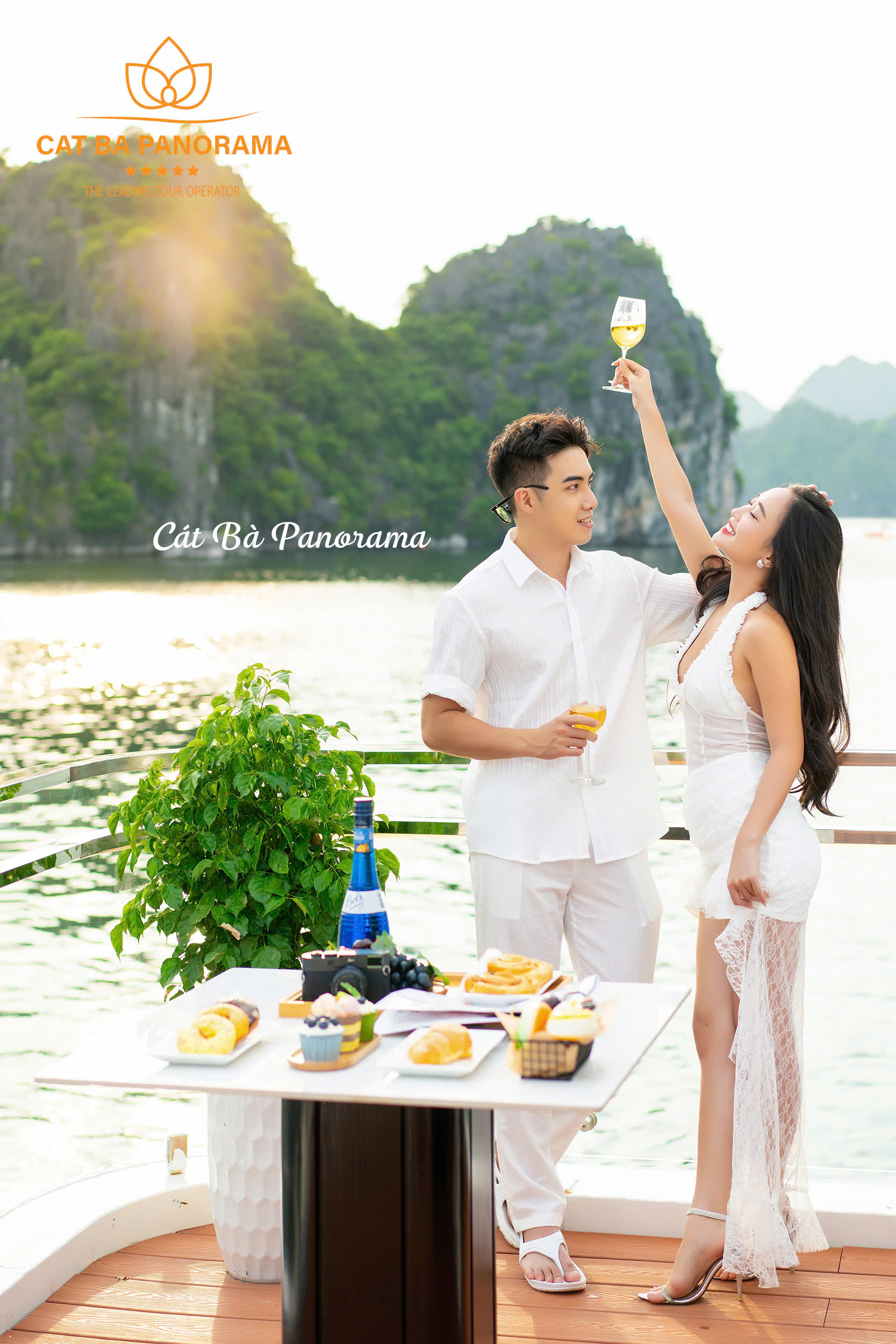 Tour Nửa Ngày Ngắm Hoàng Hôn - Du Thuyền D'CHARME LUXURY CRUISE - Vịnh Lan Hạ