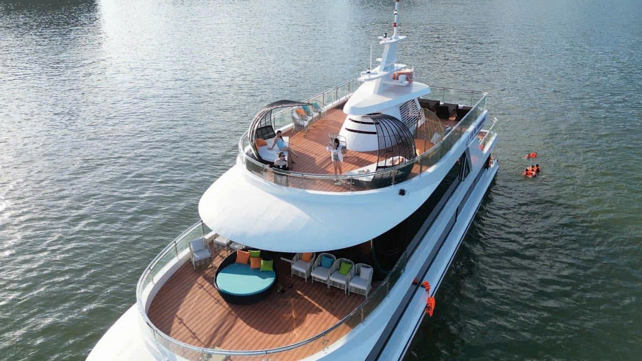 Tour 1 Ngày Vịnh Lan Hạ - Du Thuyền D'CHARME LUXURY CRUISE