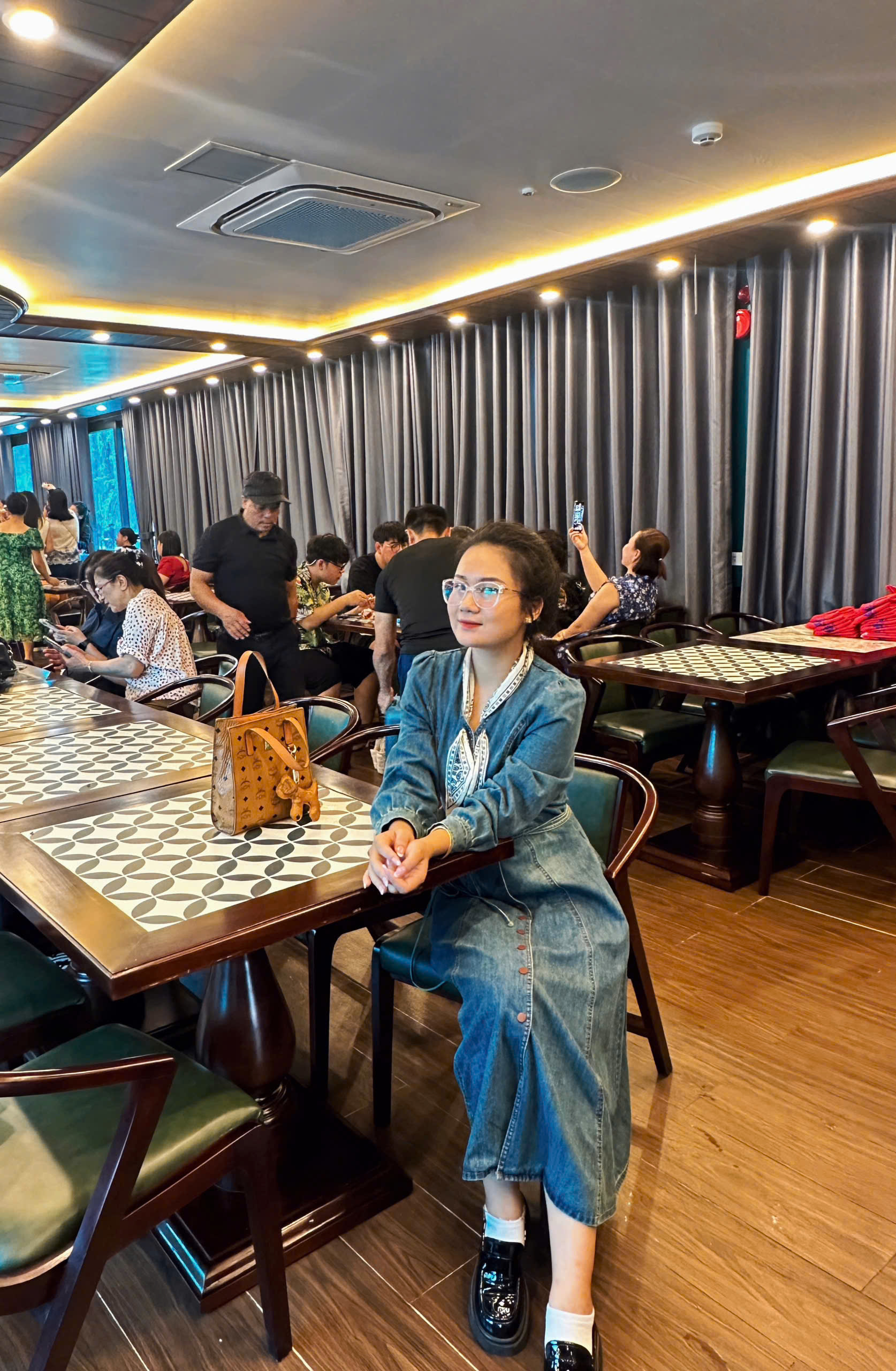 Tour 1 Ngày Vịnh Lan Hạ - Du Thuyền SKY WAY CRUISE