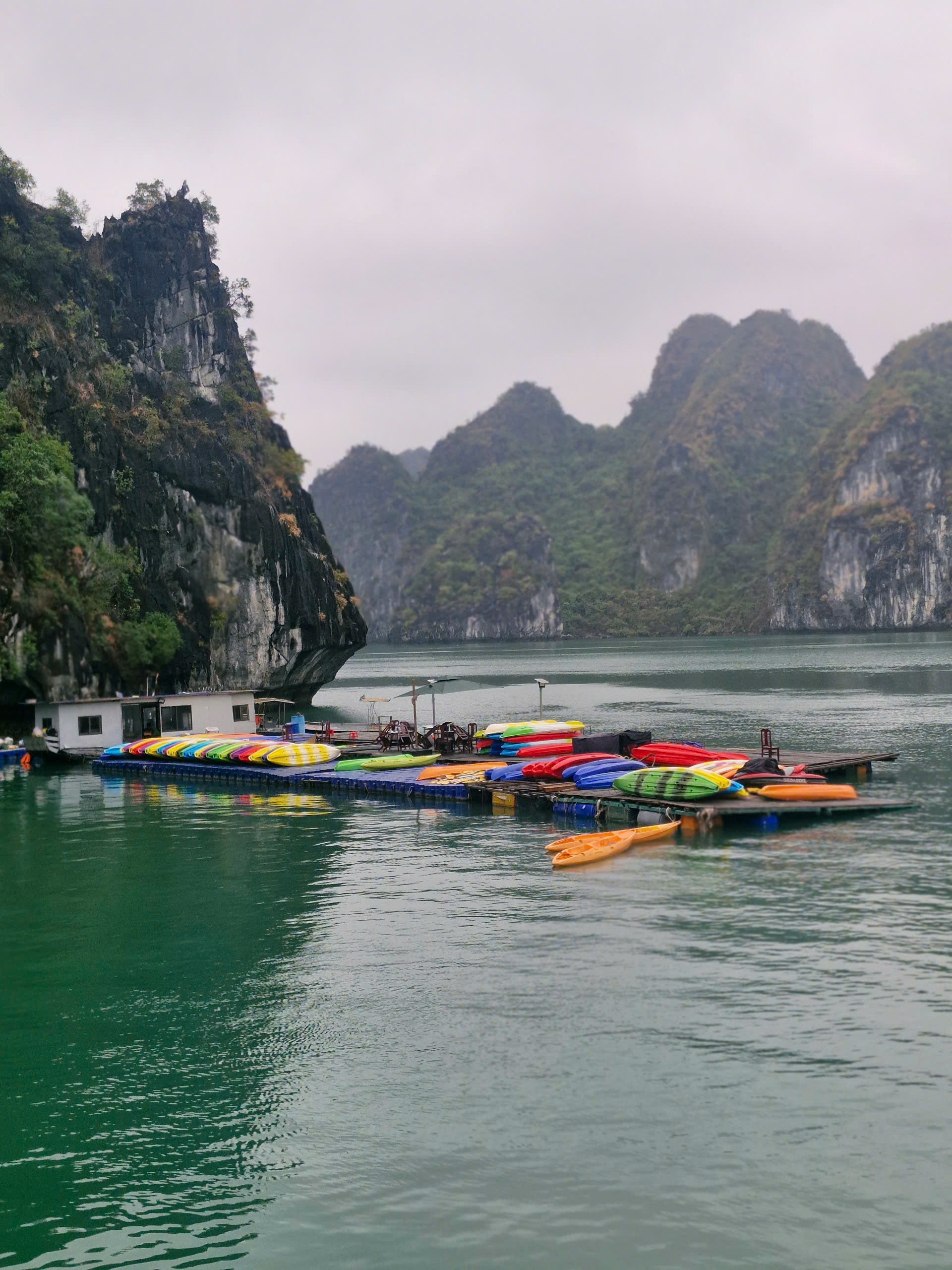 Tour 1 Ngày Vịnh Lan Hạ - Du Thuyền AROMA CRUISE