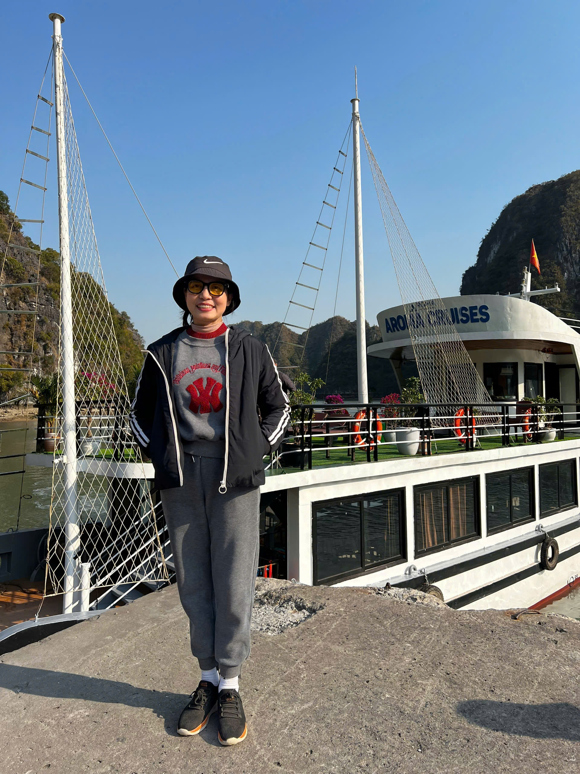 Tour 1 Ngày Vịnh Lan Hạ - Du Thuyền AROMA CRUISE