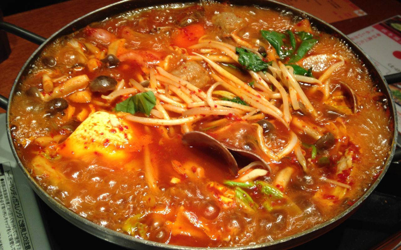 Lẩu Thái Chay: Món Ăn Ngon, Lành - Chua Cay Ngon Miệng