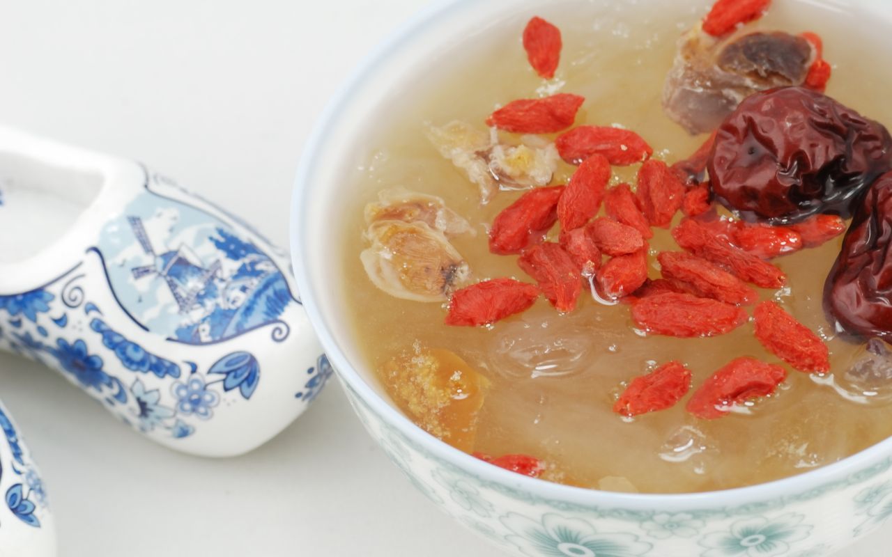 Ăn chay trường có uống yến được không? Góc nhìn về dinh dưỡng