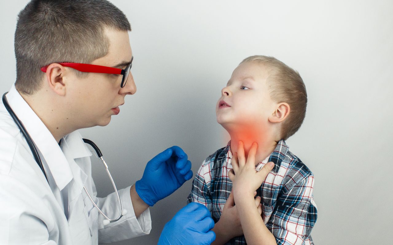 Viêm Amidan Nên Ăn Gì? Thực Phẩm Giảm Viêm Đau Họng