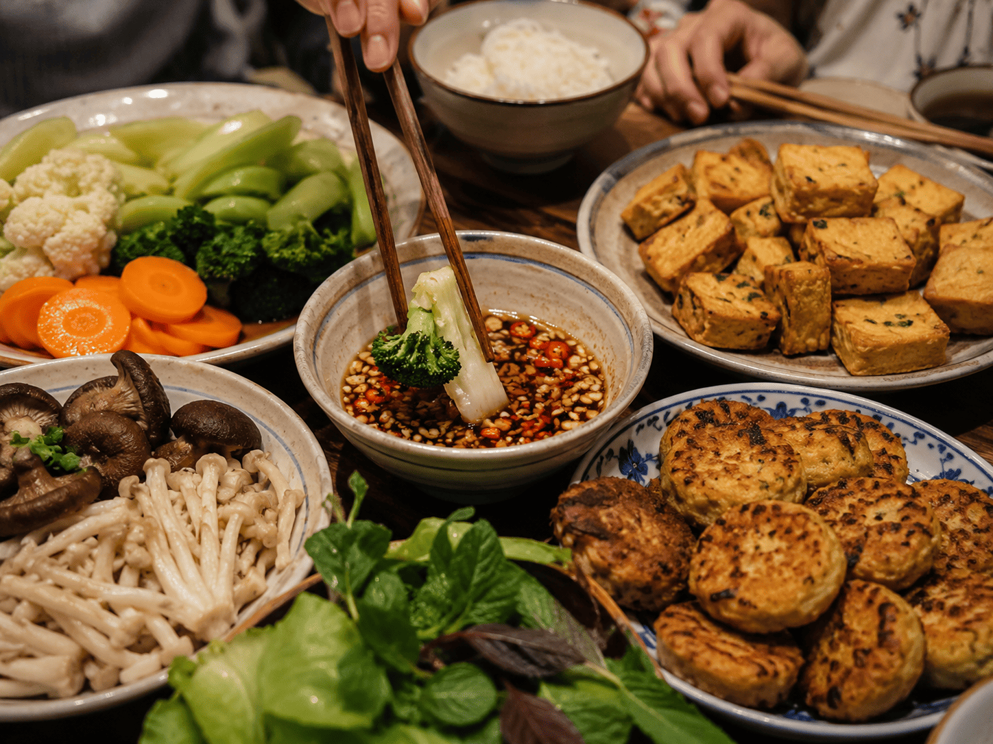 Bữa Tối Chay Gia Đình: Nấu Gì Để Cả Nhà Dễ Ăn?