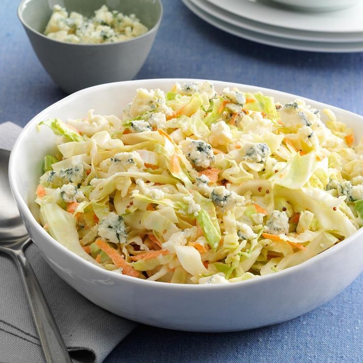 Chỉ 5 Phút Có Ngay Món Salad Bắp Cải Trắng Giòn Ngon Khó Cưỡng