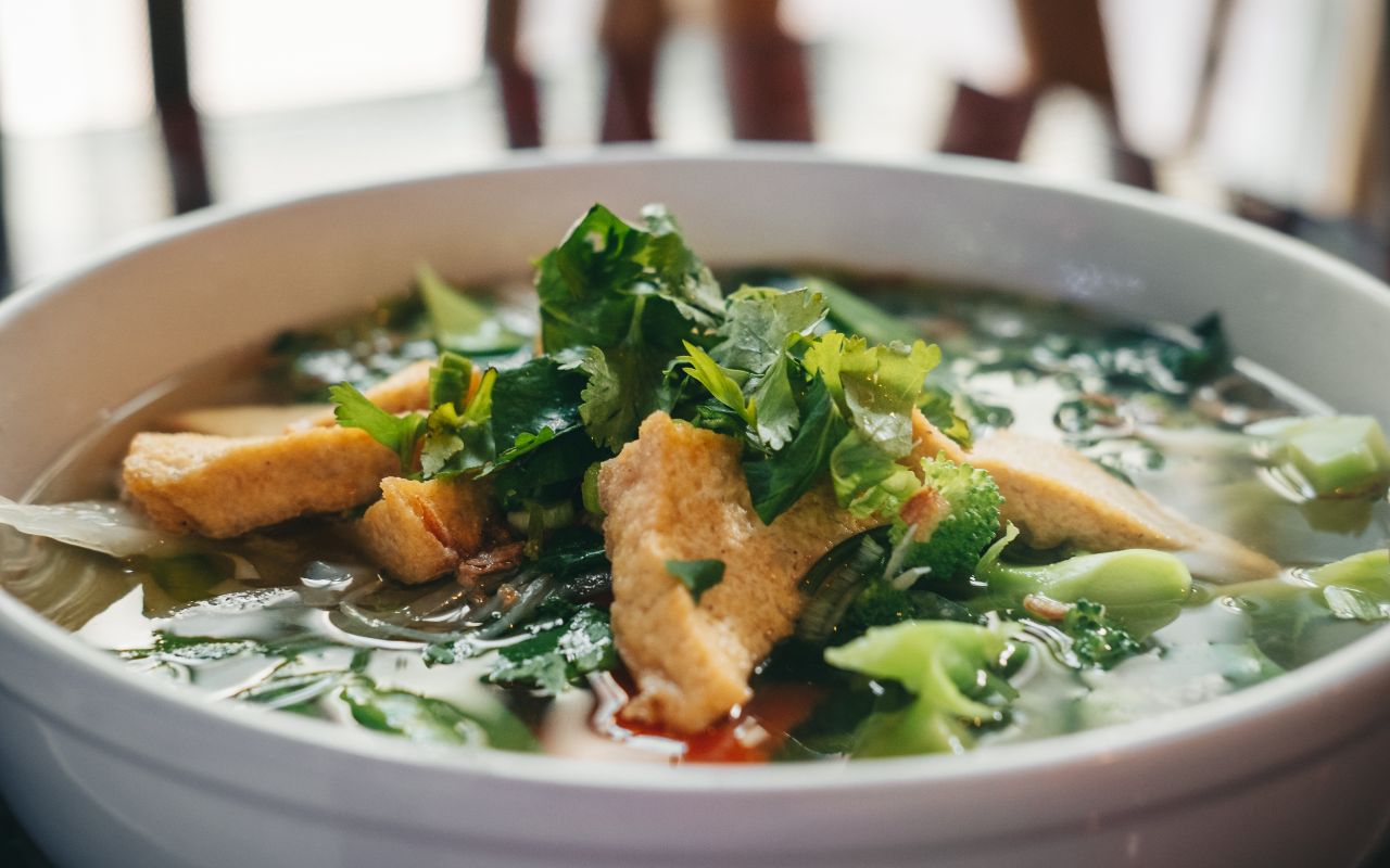 Cách Nấu Phở Chay Tàu Hũ Ky Đơn Giản Và Ngon Miệng