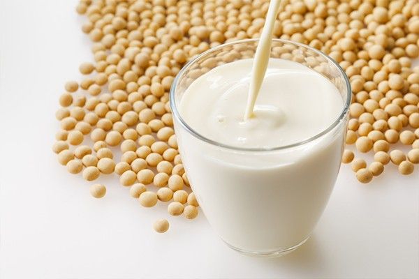 Uống đậu nành có gây vô sinh không? Hiểu đúng để tránh lo lắng sai lầm