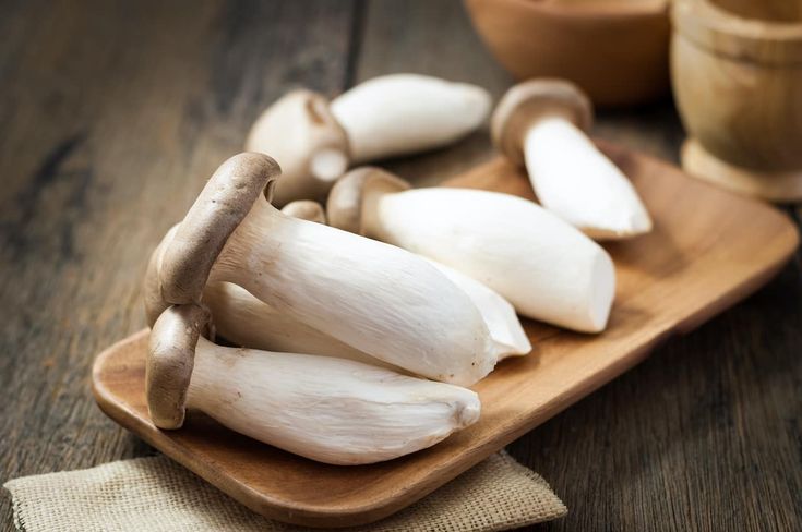 Món Ăn Ít Calo: Bí Quyết Giảm Cân Không Cần Nhịn Đói