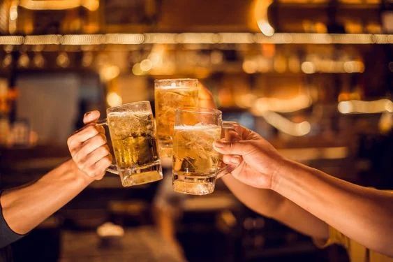 Ăn chay trường có uống bia được không? Sự thật bạn cần biết