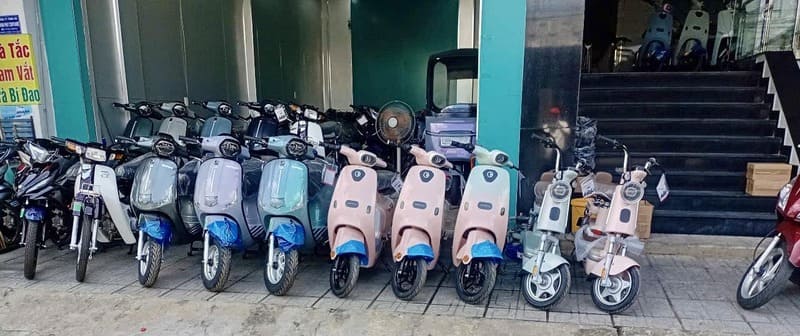 Mua xe máy chính hãng tại Electric Bee