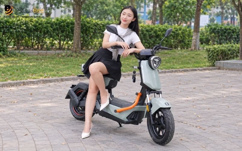 Xe máy điện TAILG GX30 thời gian sạc 8-10 giờ mỗi lần sạc đầy