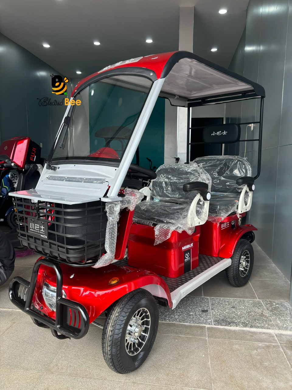 XE 4 BÁNH MINIBUS E600