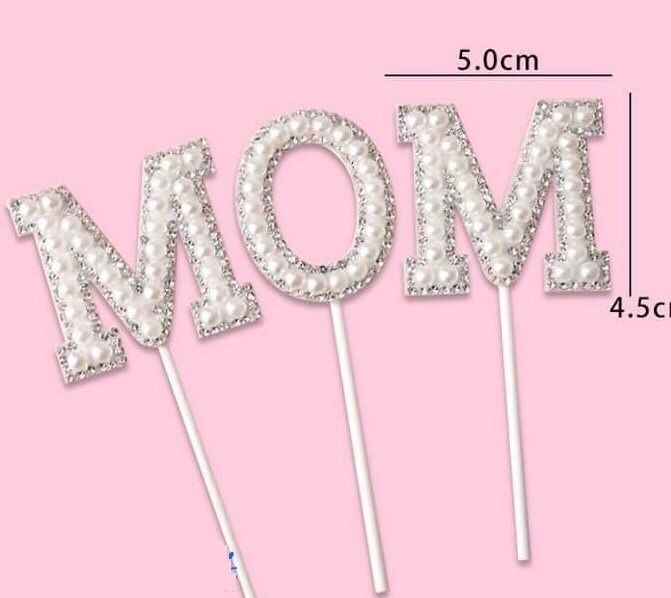 Chữ MoM đính đá
