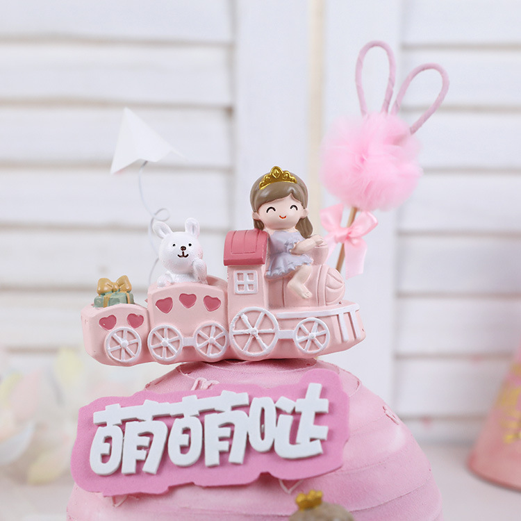 Bé lái tàu hỏa