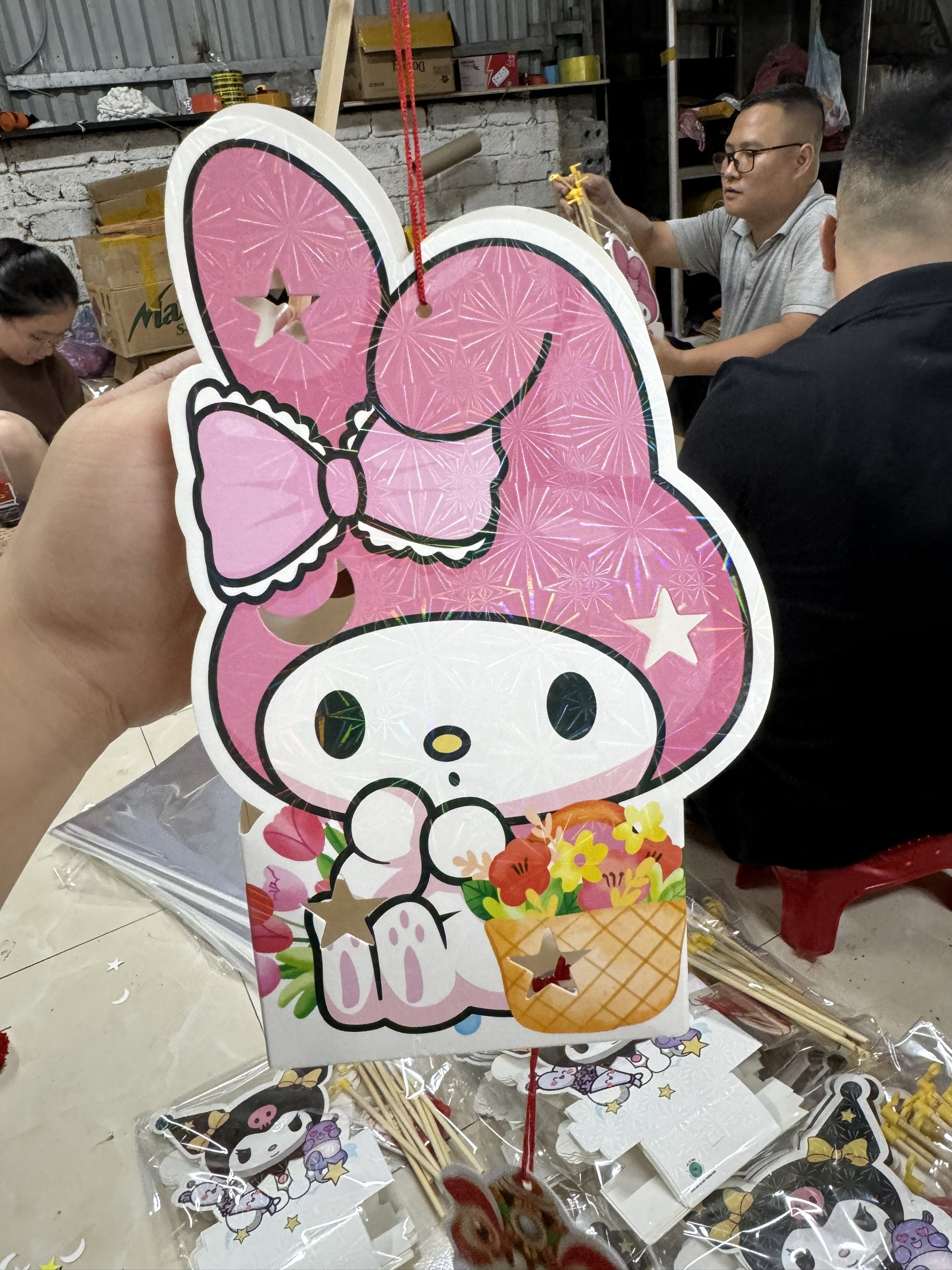 LỒNG ĐÈN GIẤY KIM TUYẾN 7 MÀU