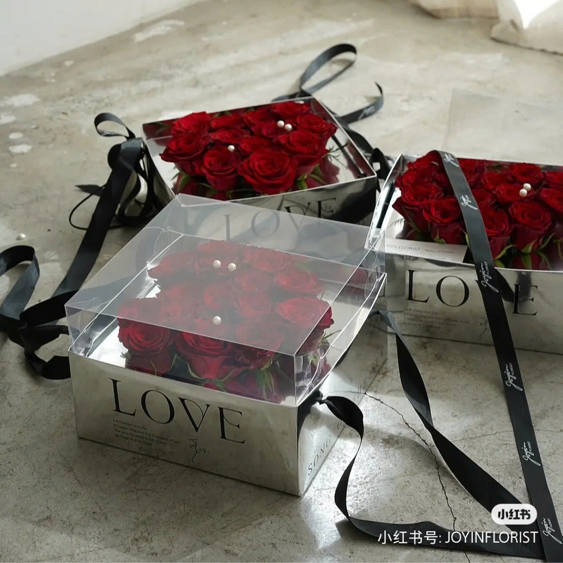 Hộp Mica Love Bạc/ 5H