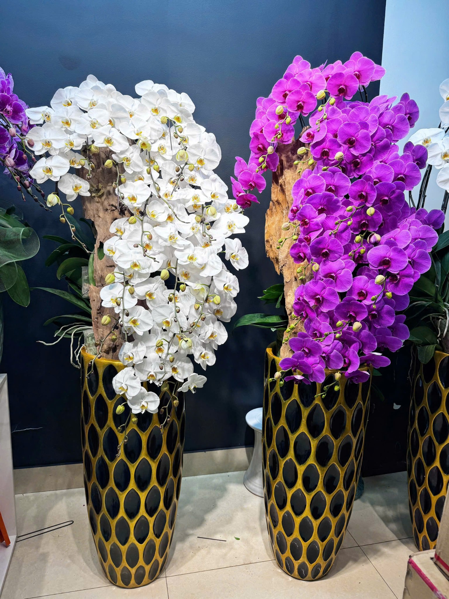 CHẬU TIỂU CẢNH SUỐI HOA 15 CÀNH