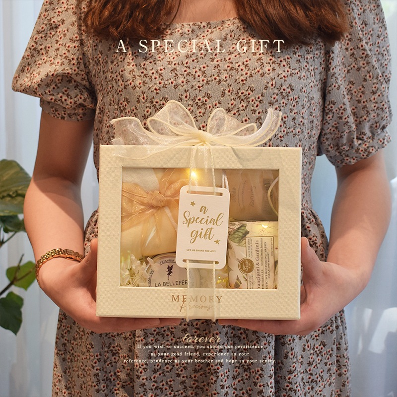 Hộp quà hoa tulip và hoa mẫu đơn món quà dễ thương cho các bạn