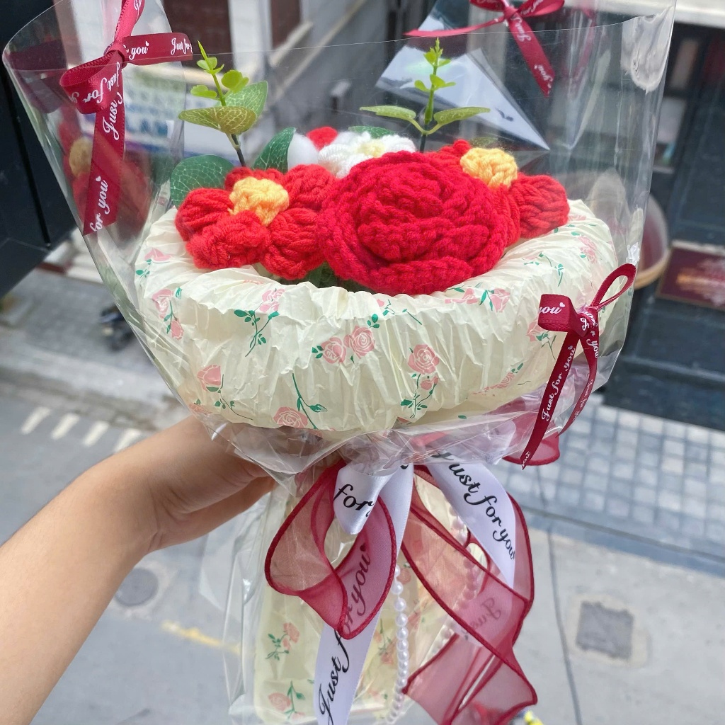 Quà tặng Bó hoa len và nơ xinh xắn kèm Túi đựng và Card hoa tặng bạn bè, người yêu