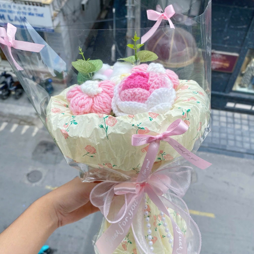 Quà tặng Bó hoa len và nơ xinh xắn kèm Túi đựng và Card hoa tặng bạn bè, người yêu