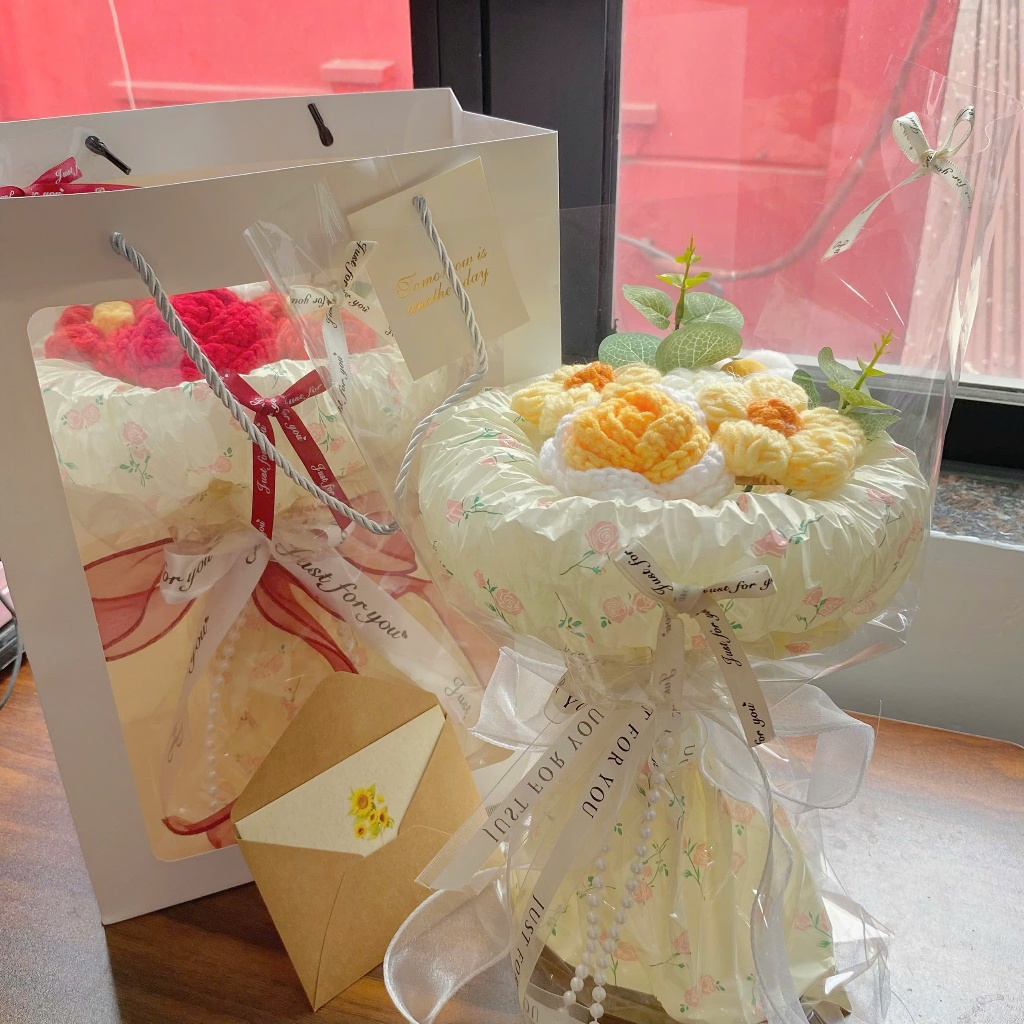 Quà tặng Bó hoa len và nơ xinh xắn kèm Túi đựng và Card hoa tặng bạn bè, người yêu