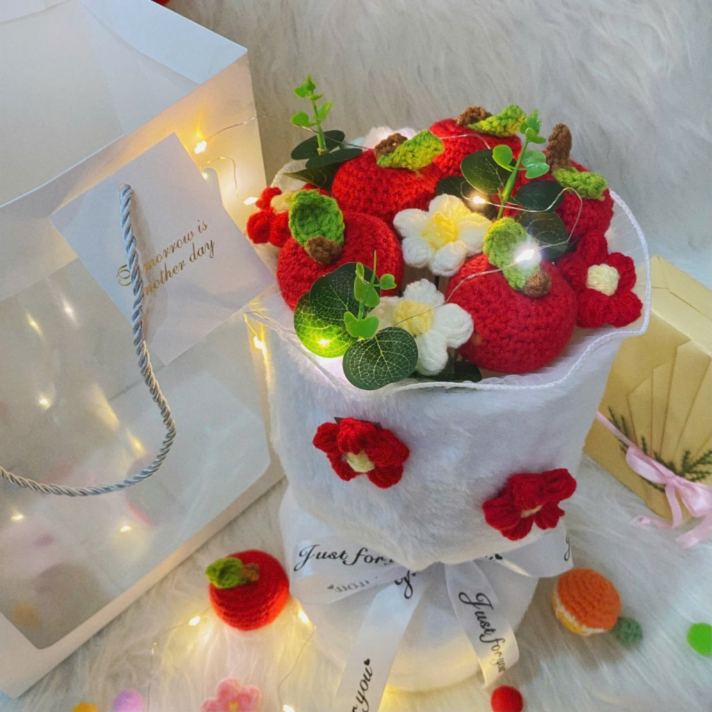 Bó hoa len bọc vải lông mịn hình quả Dâu, Cam, Táo dễ thương dành tặng bạn bè, người yêu