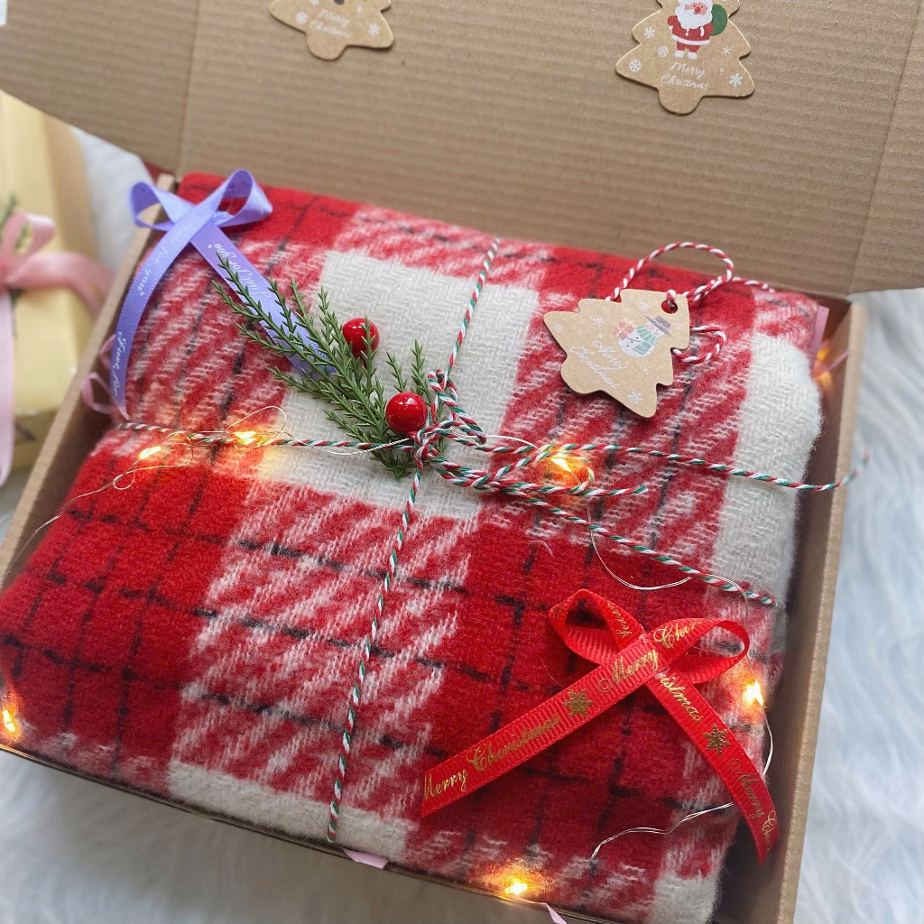 Set quà Khăn choàng cổ ấm áp, xinh xắn làm tặng người yêu, tặng bạn bè