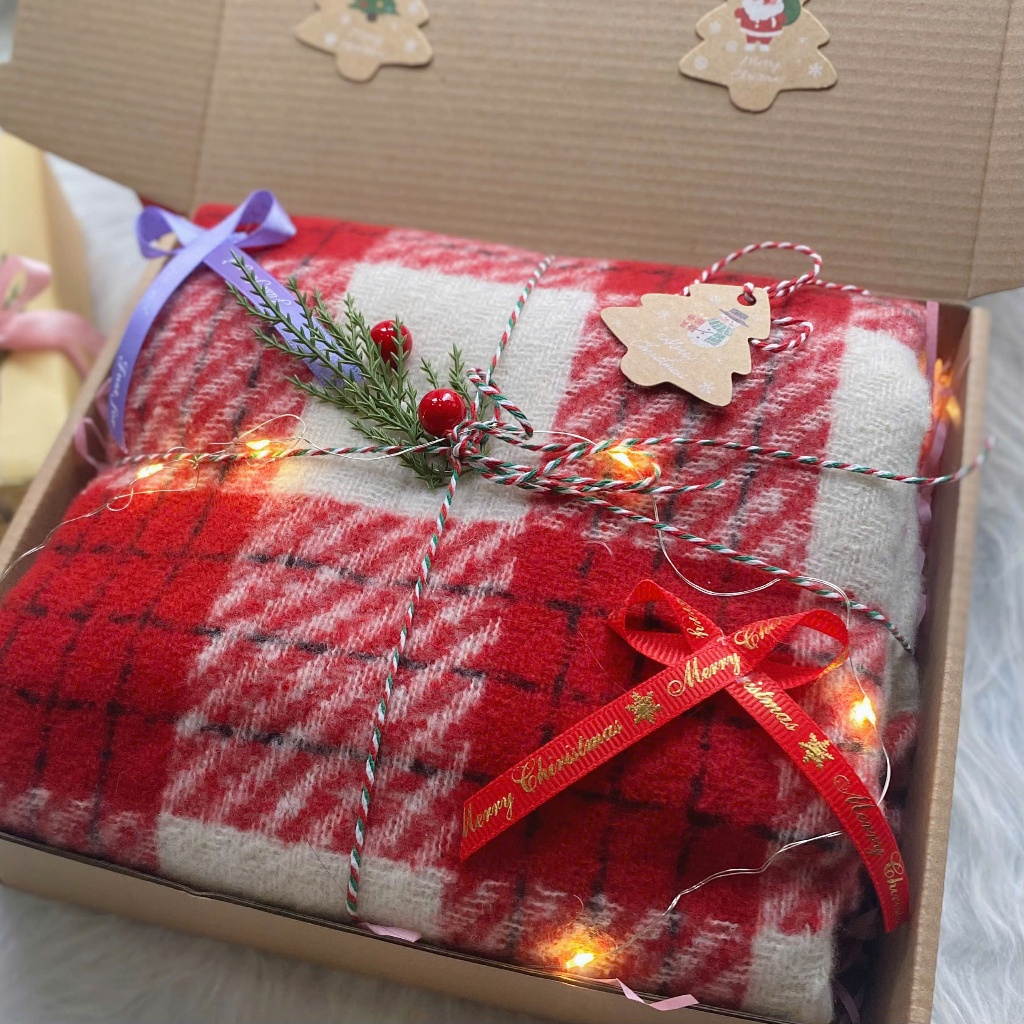 Set quà Khăn choàng cổ ấm áp, xinh xắn làm tặng người yêu, tặng bạn bè