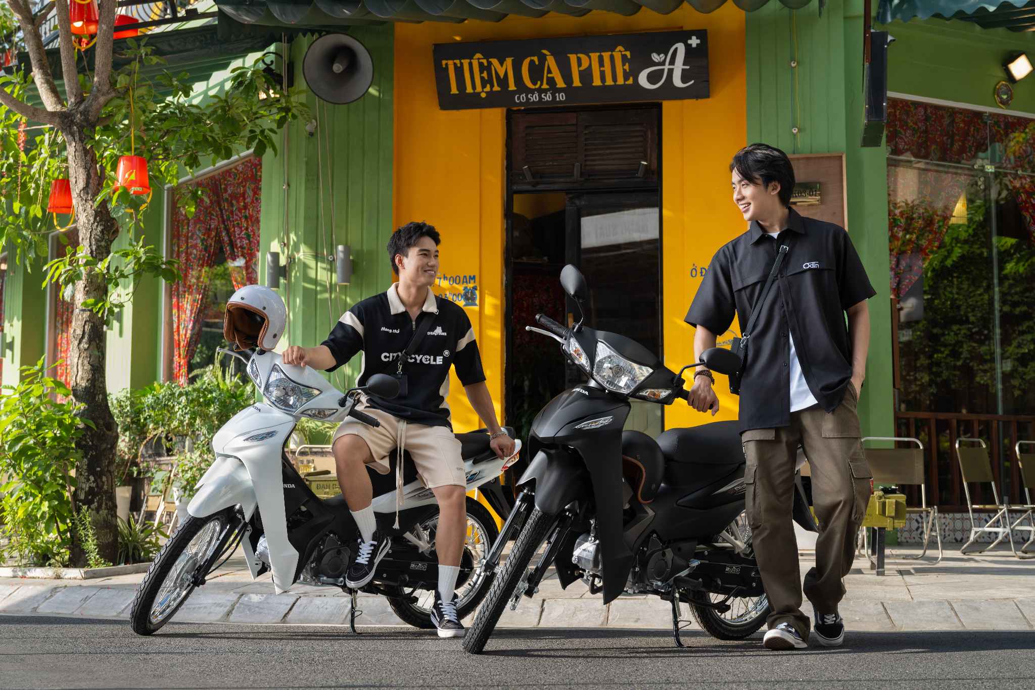 Honda Việt Nam giới thiệu thiết kế mới dòng xe Wave Alpha phiên bản Cổ điển và màu mới mẫu xe Super Cub C125