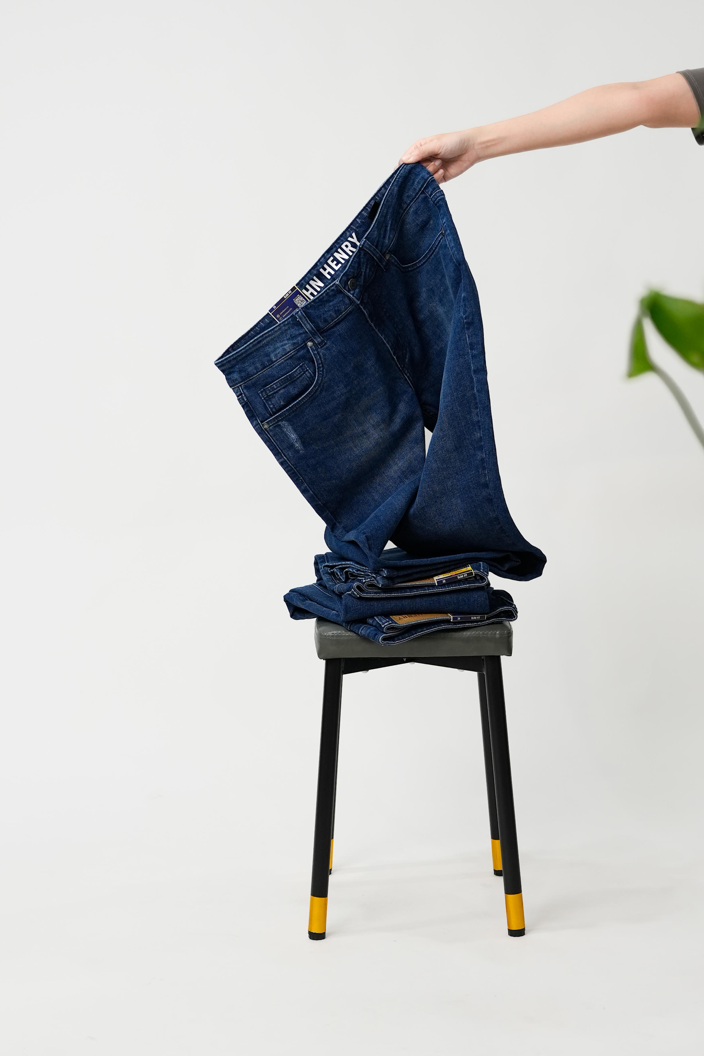 Quần Jeans Nam Slim Form Ôm