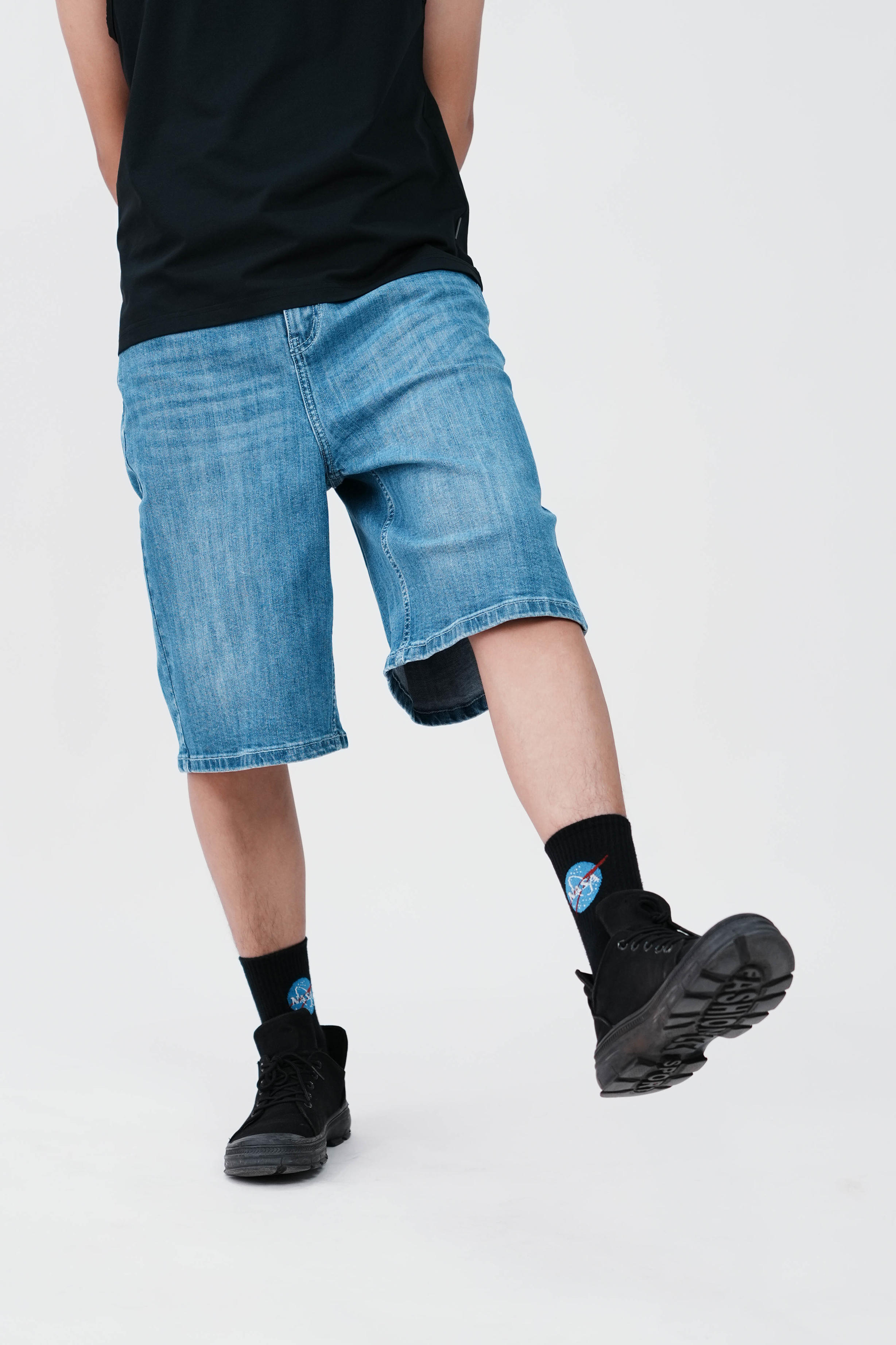 Quần Short Nam Jeans Trẻ Trung