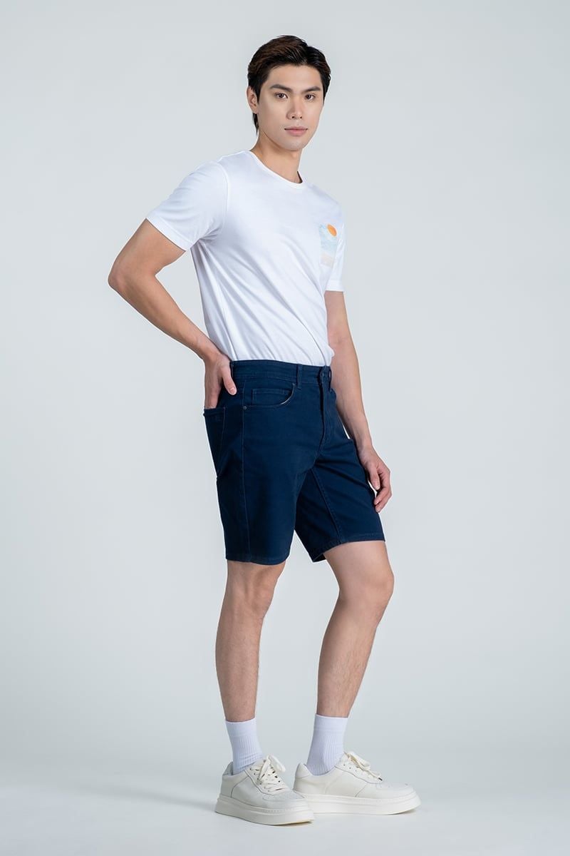 Quần Short Nam Khaki Trên Gối