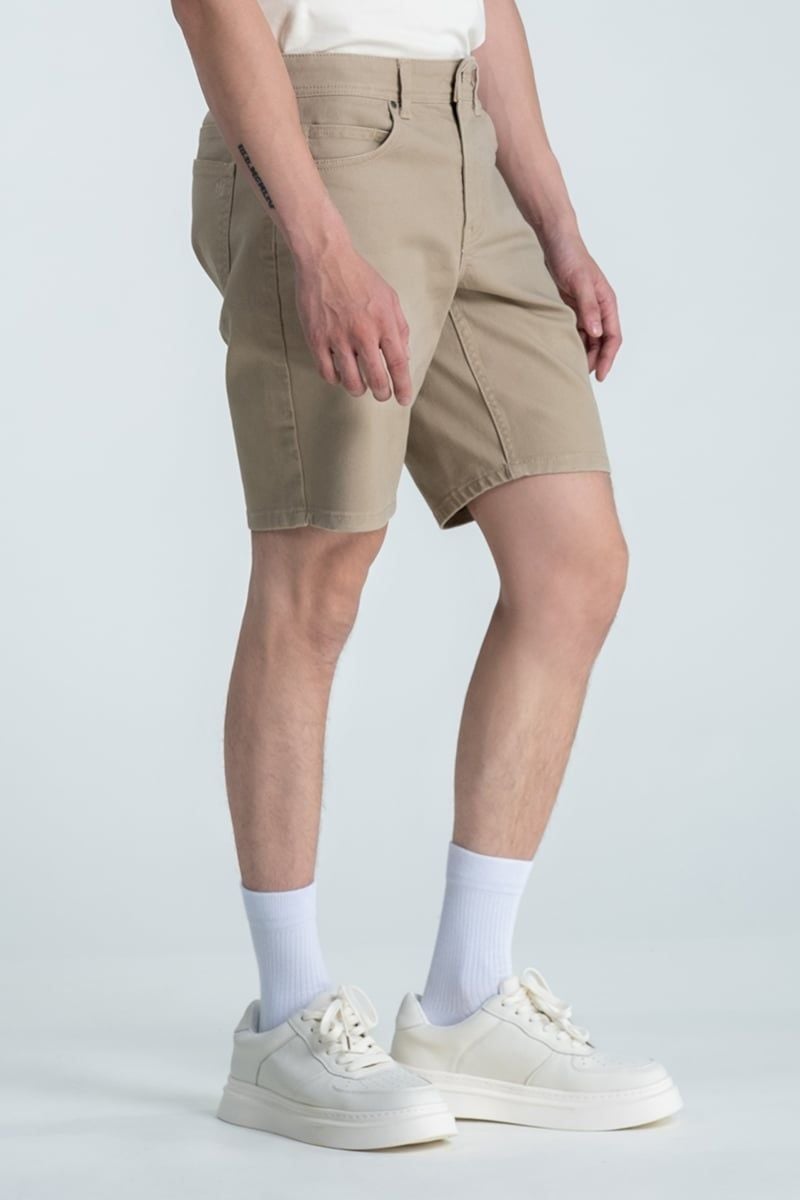 Quần Short Nam Khaki Trên Gối