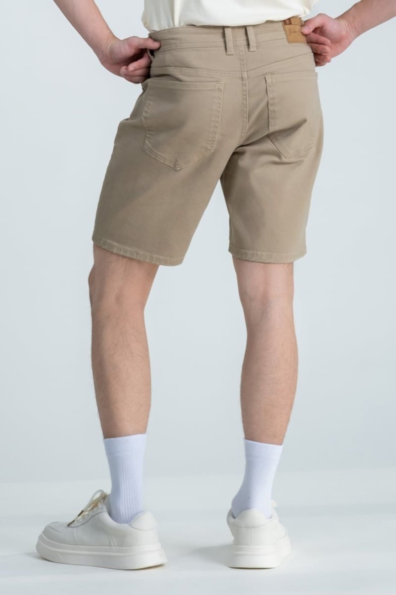 Quần Short Nam Khaki Trên Gối