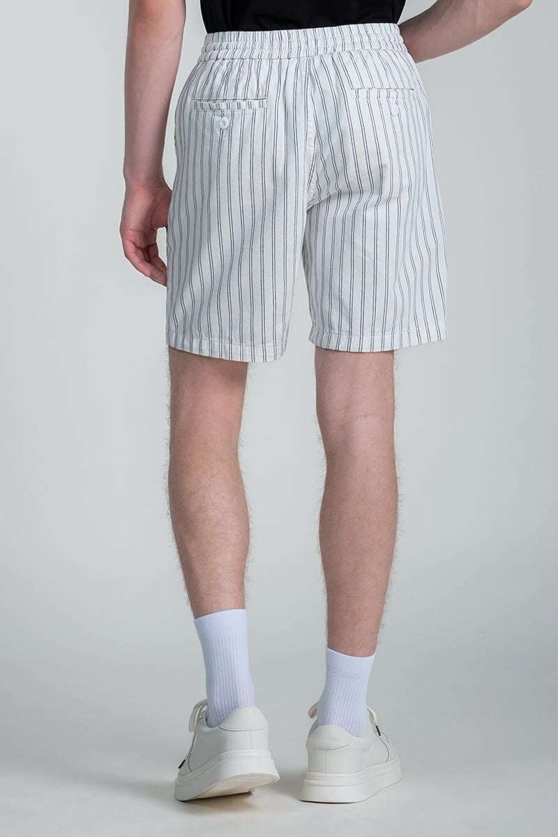 Quần Short Nam Khaki Trên Gối