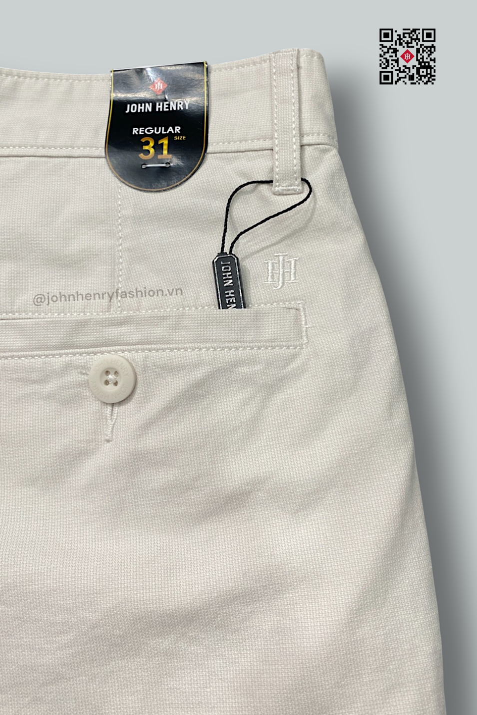 Quần Short Nam Khaki Trên Gối