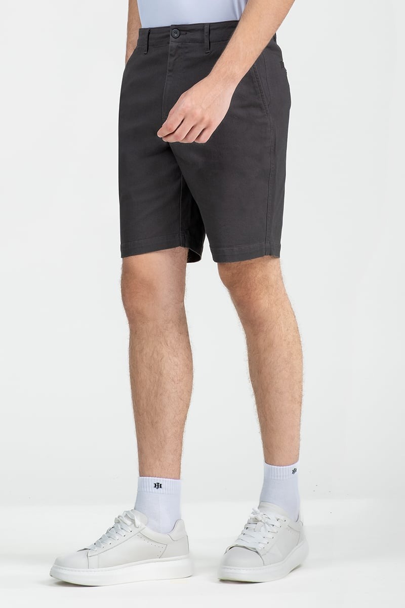 Quần Short Nam Khaki Trên Gối