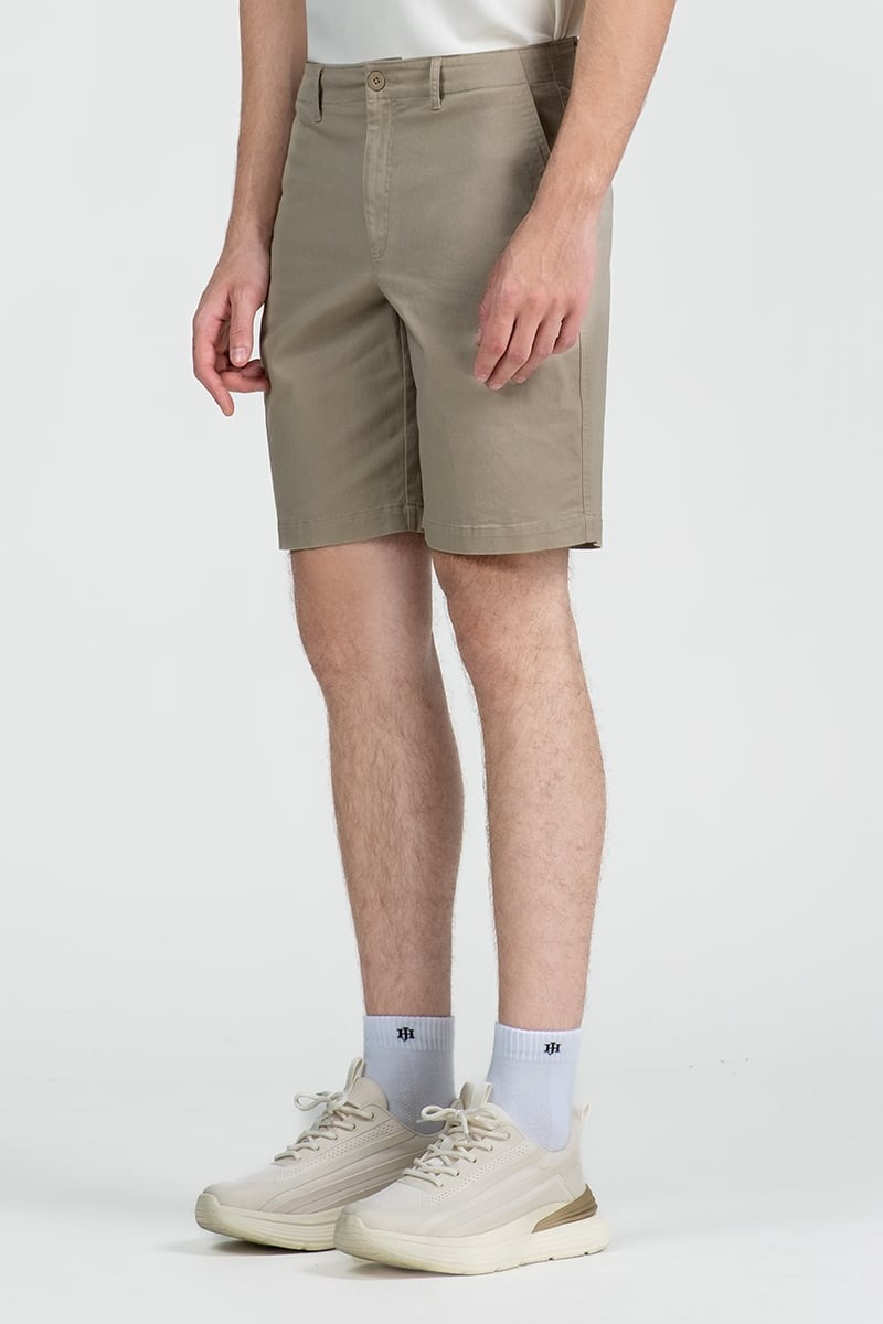 Quần Short Nam Khaki Trên Gối