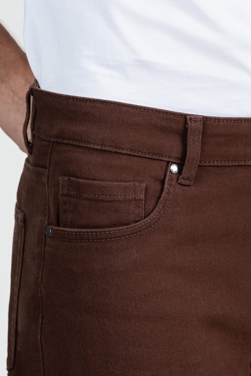 Quần Short Nam Khaki Trên Gối