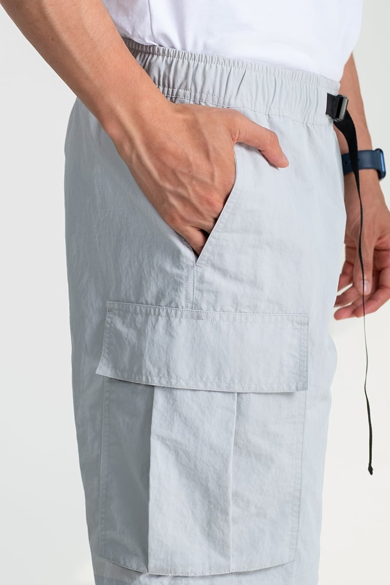 Quần Short Nam Khaki Trên Gối