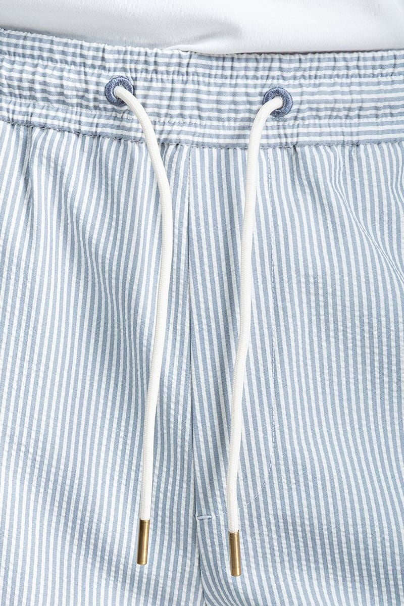 Quần Short Nam Trên Gối