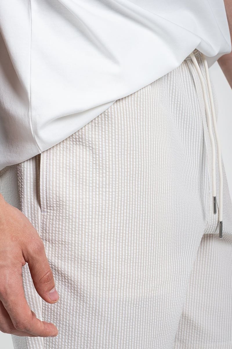 Quần Short Nam Trên Gối