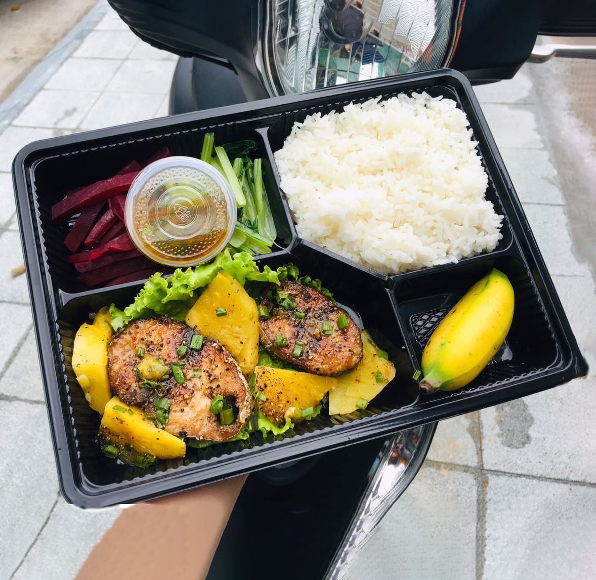 Hộp Nhựa Đựng Cơm 4 Ngăn Jadebox JB25