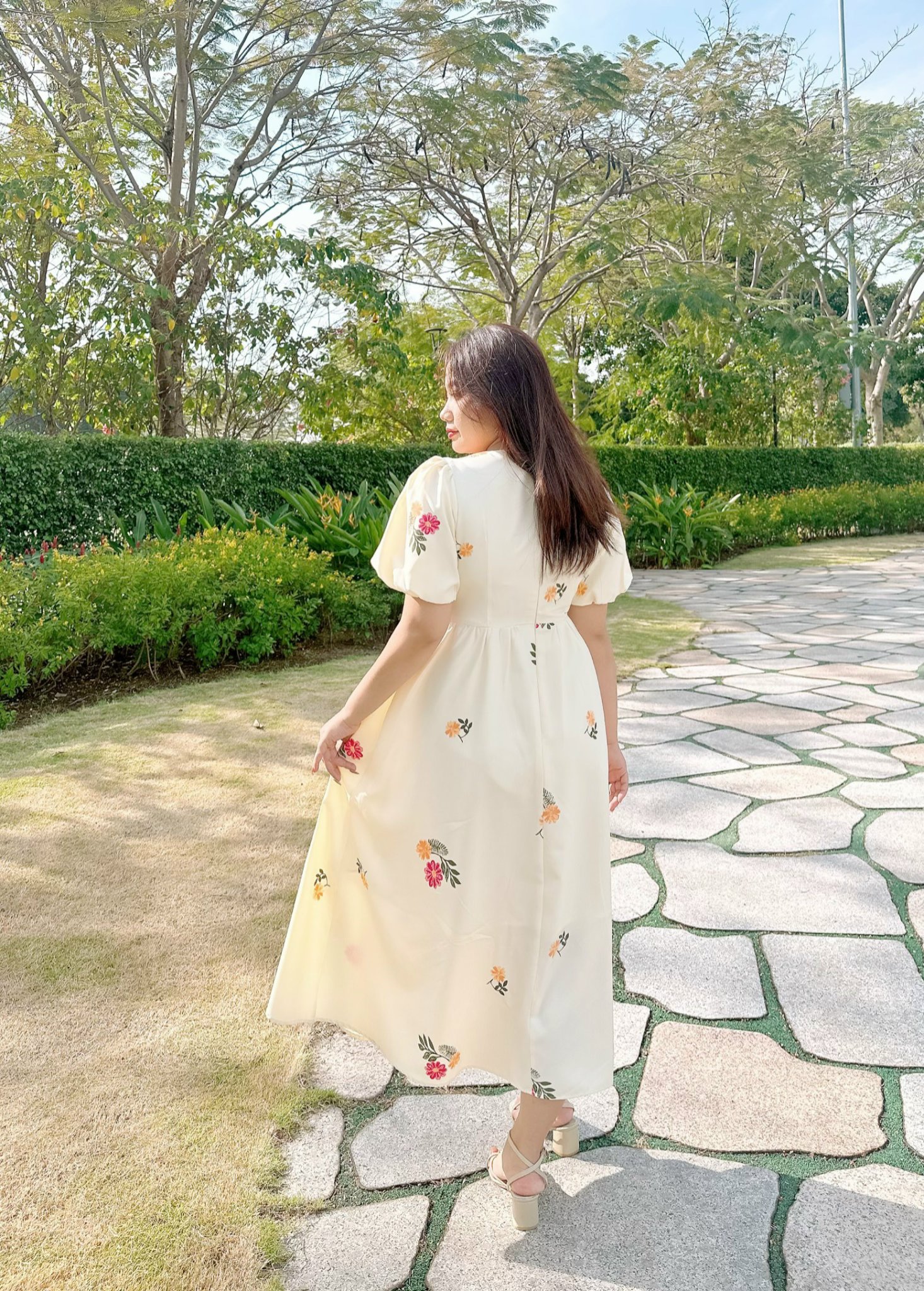 Đầm In Hoa Xếp Ly Ngực