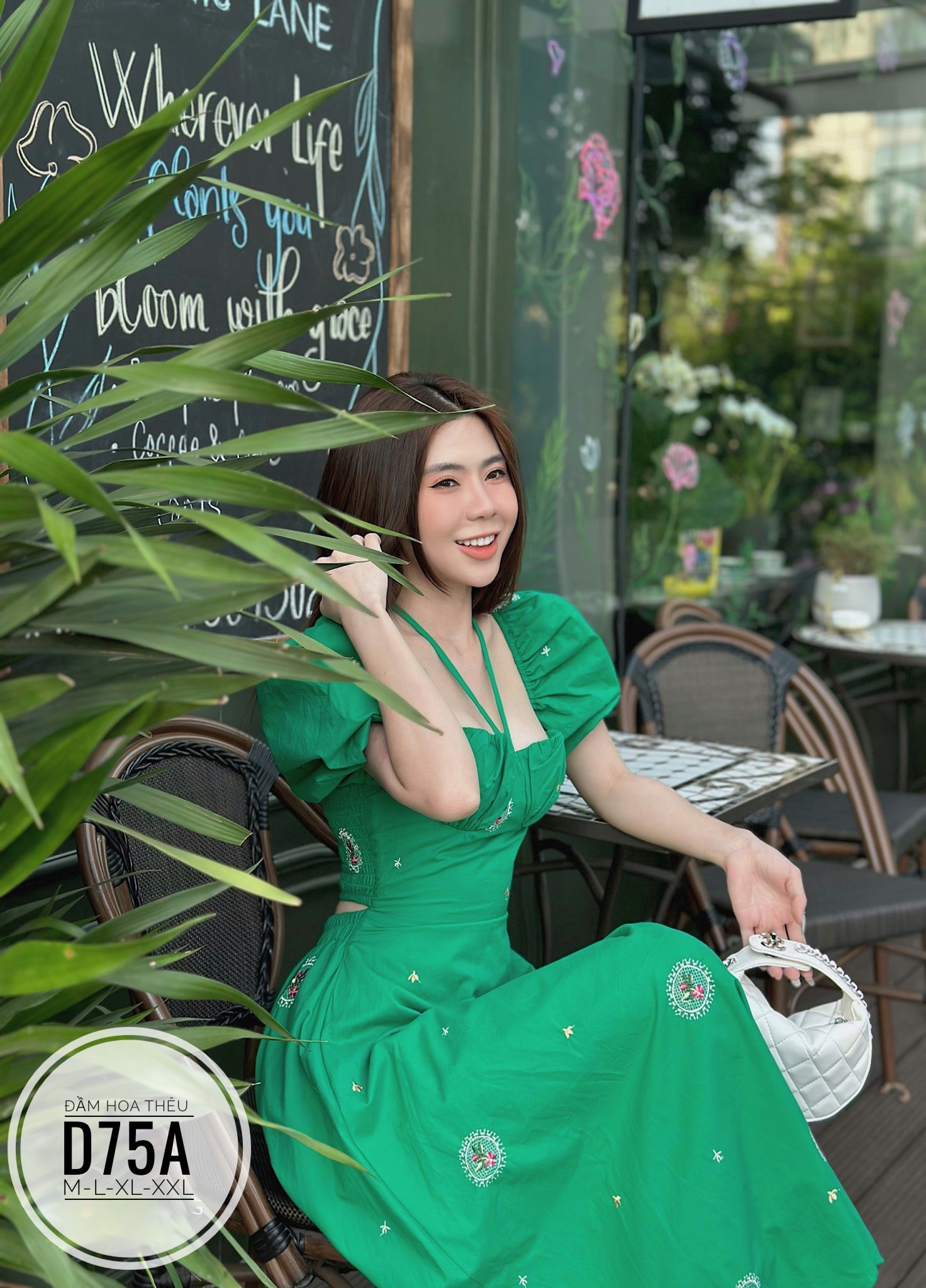 Đầm hoa thêu Hở Lưng bigsize D75A