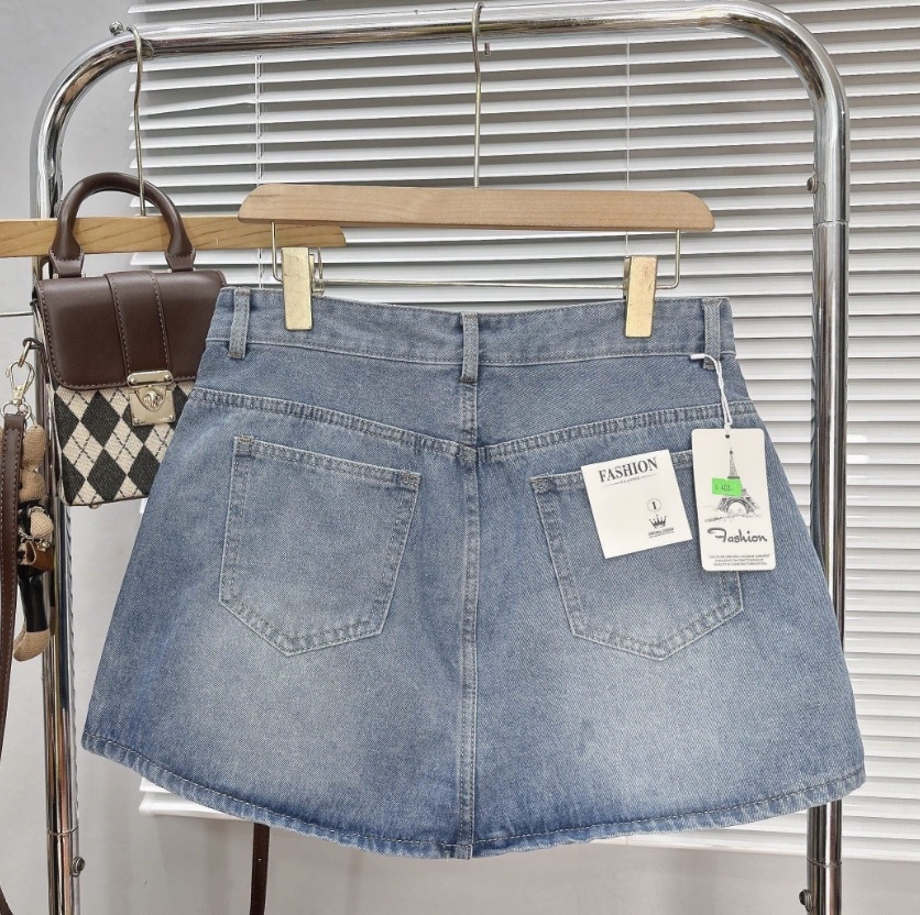 CHÂN VÁY JEAN NƠ BIGSIZE CÓ QUẦN