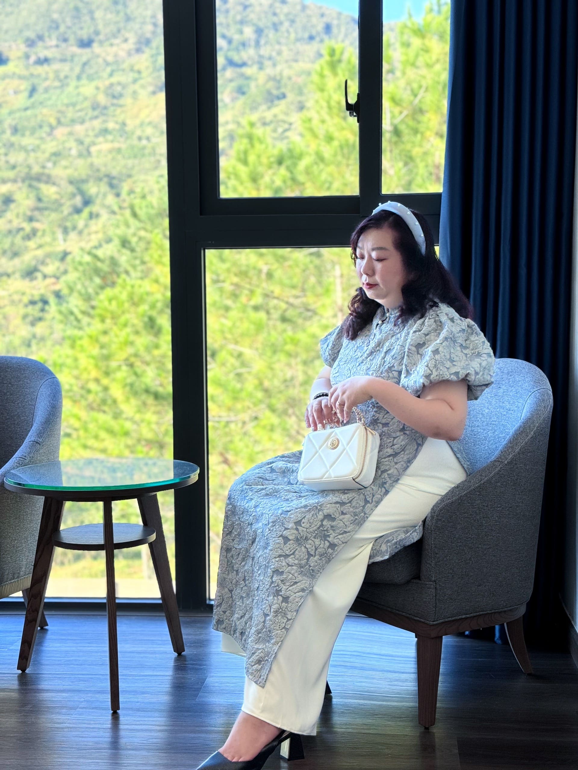 Áo Dài Cách Tân Gấm Xốp Hồng 50KG-100KG